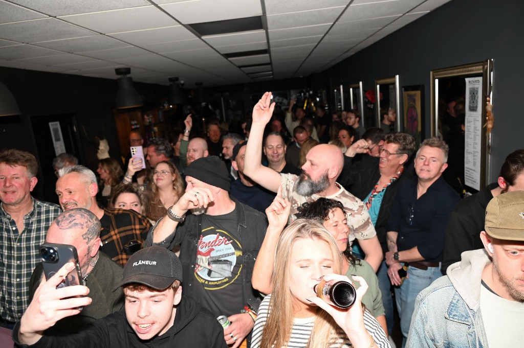 ../Images/10 jaar Ro's Barbershop 347.jpg